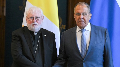 Rencontre Lavrov-Gallagher : Moscou condamne le terrorisme de Kiev, le Vatican prêt à médier