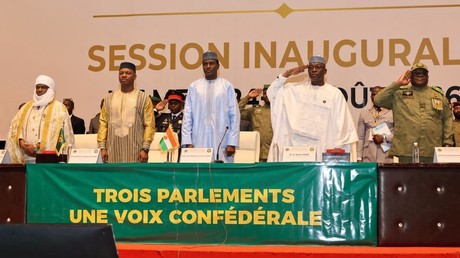 AES : à Niamey, le Parlement confédéral officialise ses commissions Défense et Sécurité, Diplomatie et Développement