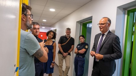 «Faire comme l'Allemagne» : Édouard Philippe veut réduire l’indemnisation du chômage et les arrêts de travail