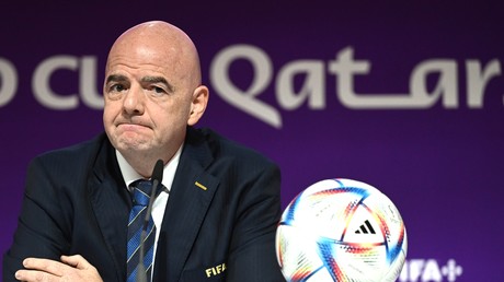 Football : l'UEFA veut traîner Infantino en justice pour «mauvaise gestion criminelle»