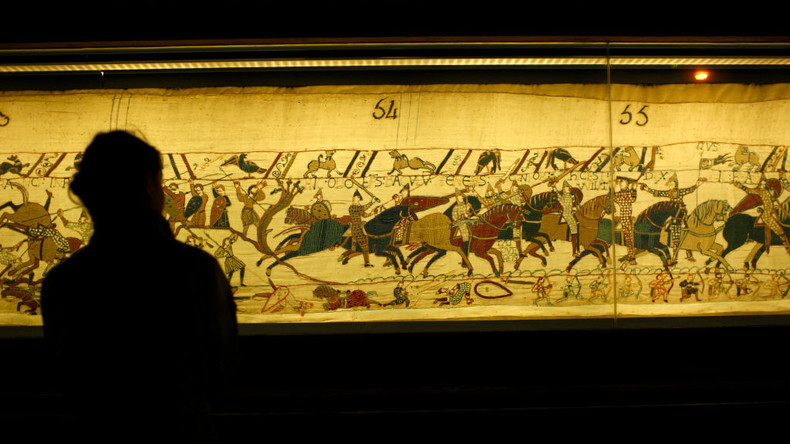 La Tapisserie de Bayeux légèrement endommagée lors de son premier transfert vers Londres