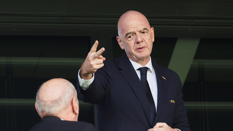 FIFA : Infantino confirme sa candidature à sa réélection malgré la crise