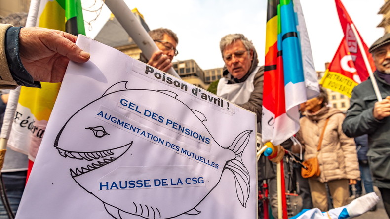 Âge de départ, cotisations, gel des pensions : Lecornu relance la bataille des générations