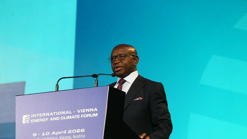 Sierra Leone : Bio saisit la Cour suprême sur les amendements constitutionnels