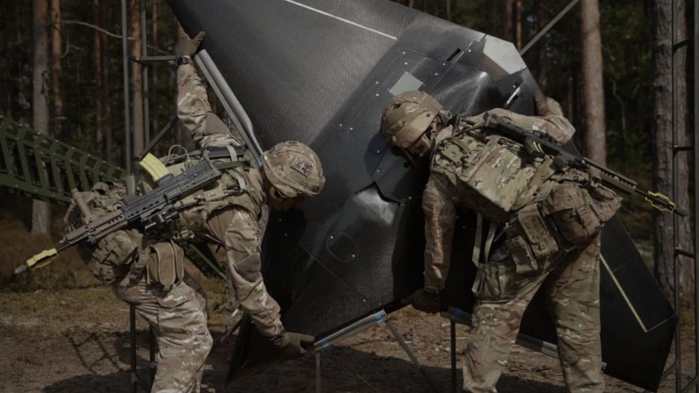 Frappes de drones britanniques en Russie : Moscou se réserve le droit d’interpréter cela comme une «participation directe à la guerre»