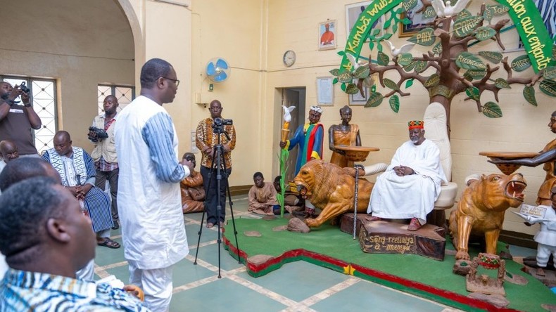 Burkina Faso : le comité d'organisation de la «Nuit de la Révolution» rencontre le chef traditionnel, le Mogho Naaba