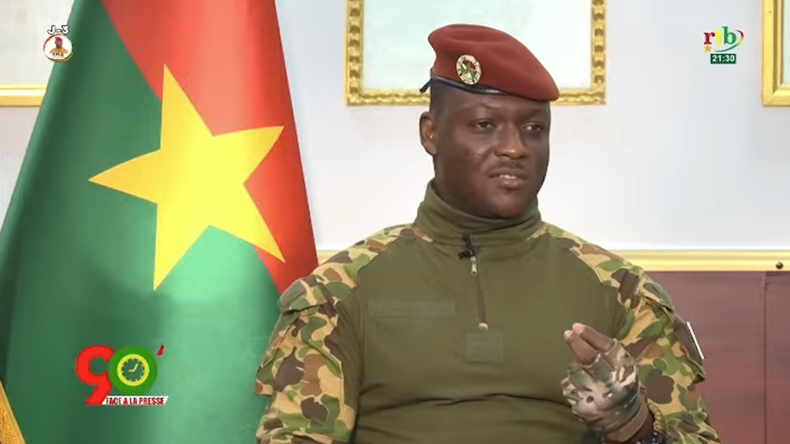 Burkina Faso : Ibrahim Traoré annonce une nouvelle Constitution et dénonce les ingérences extérieures