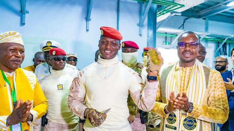 Burkina Faso : Ibrahim Traoré inaugure la première raffinerie d’or du pays
