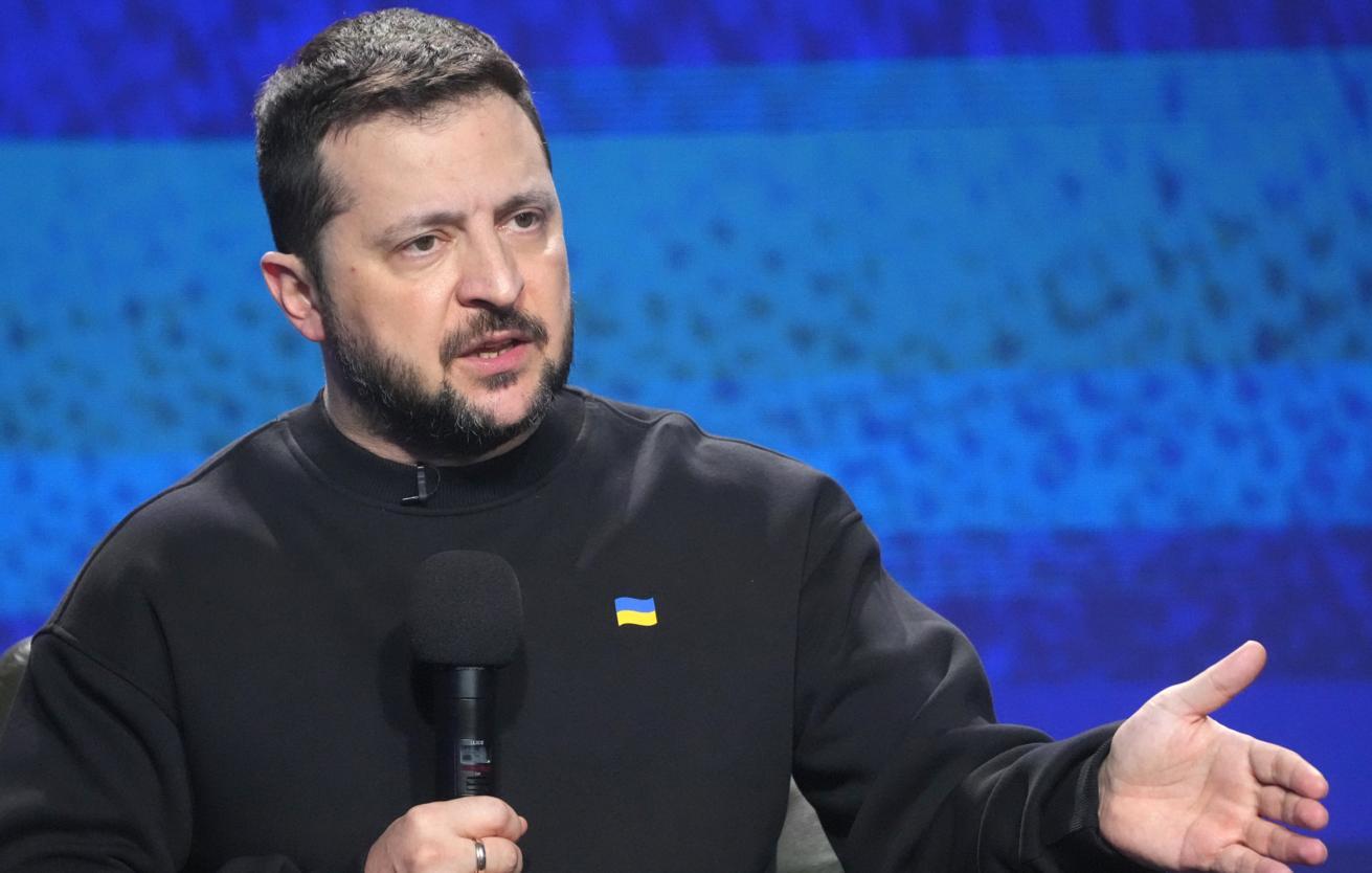 Zelensky critique les «vacances» de ses alliés européens sur fond de difficultés militaires et financières en Ukraine
