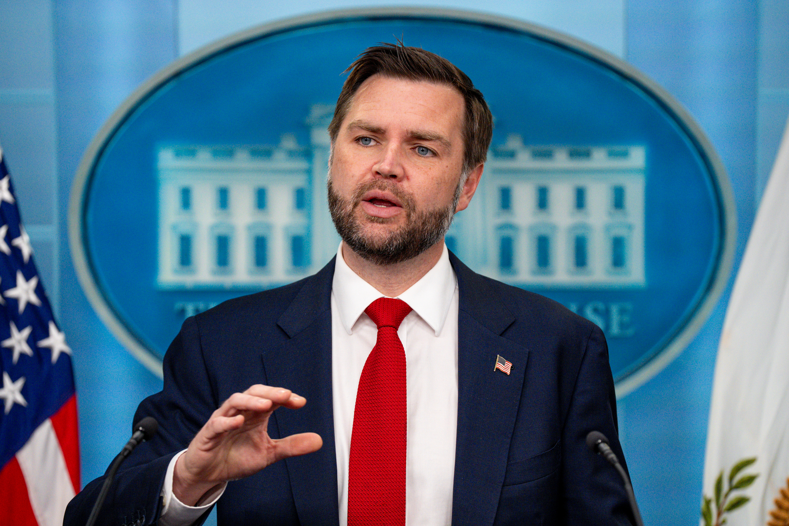 Iran : JD Vance refuse de fixer une date pour la fin du conflit