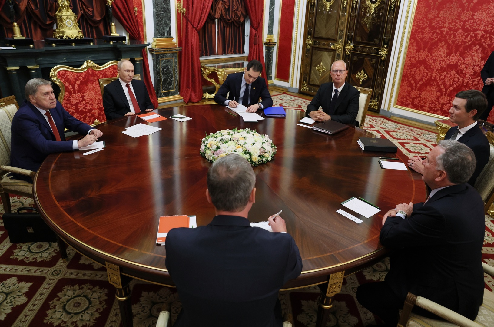 Négociations Poutine-Witkoff-Kushner sur l’Ukraine : le président russe salue «la confiance» avec les émissaires de Trump à Moscou