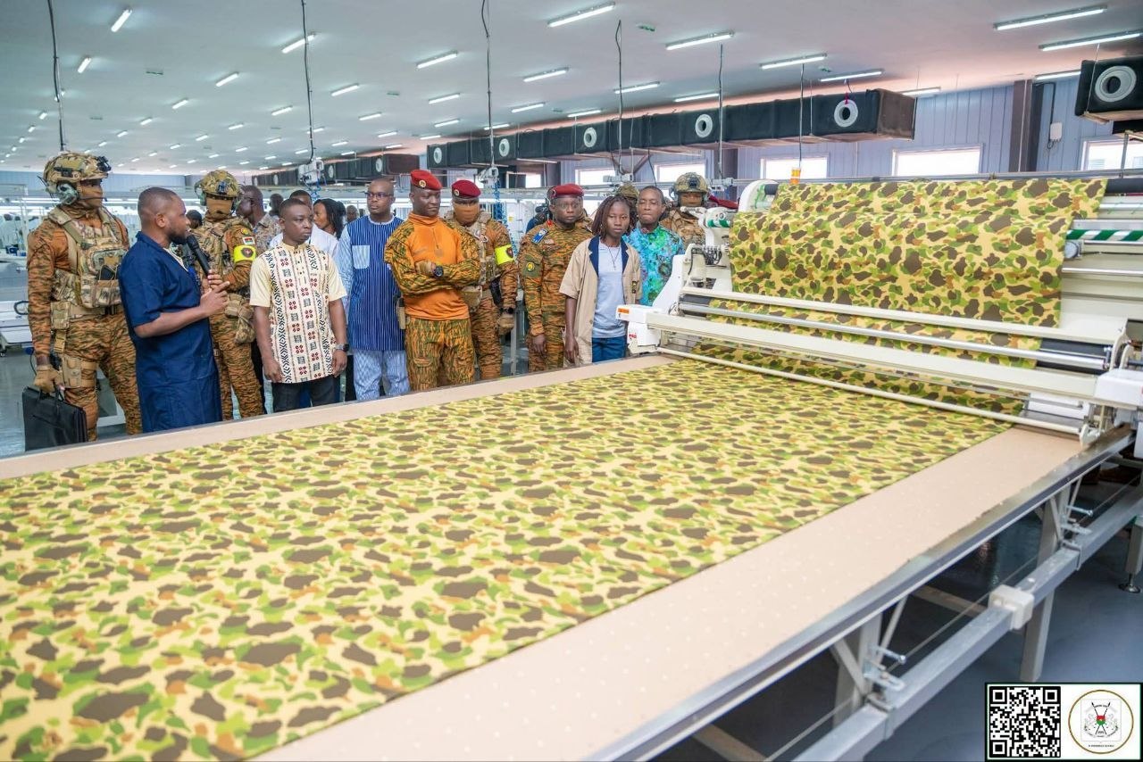 Burkina Faso : Ibrahim Traoré inaugure un complexe textile stratégique pour renforcer la souveraineté industrielle du pays