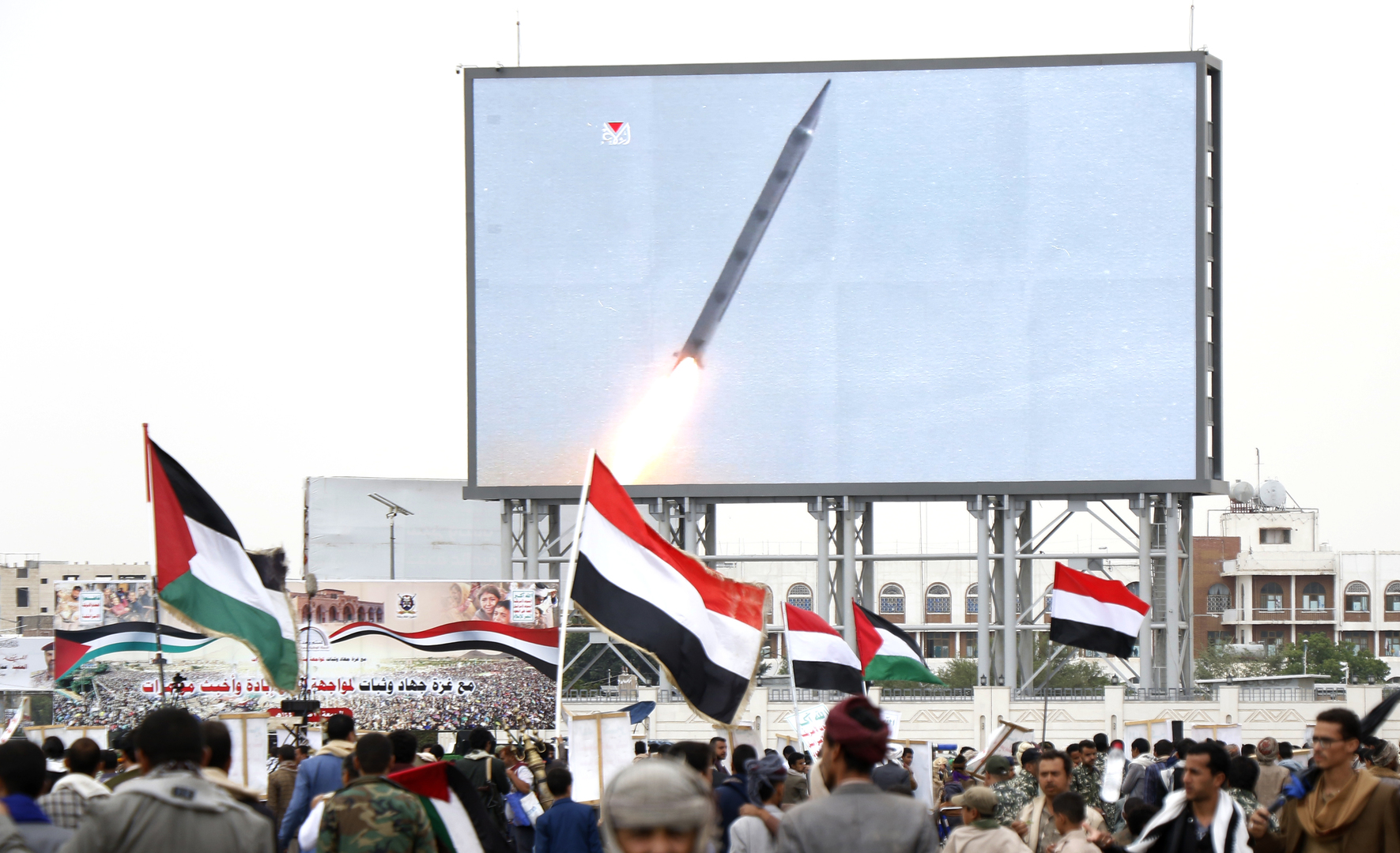 Les Houthis frappent de nouveau l’Arabie saoudite (VIDEO)