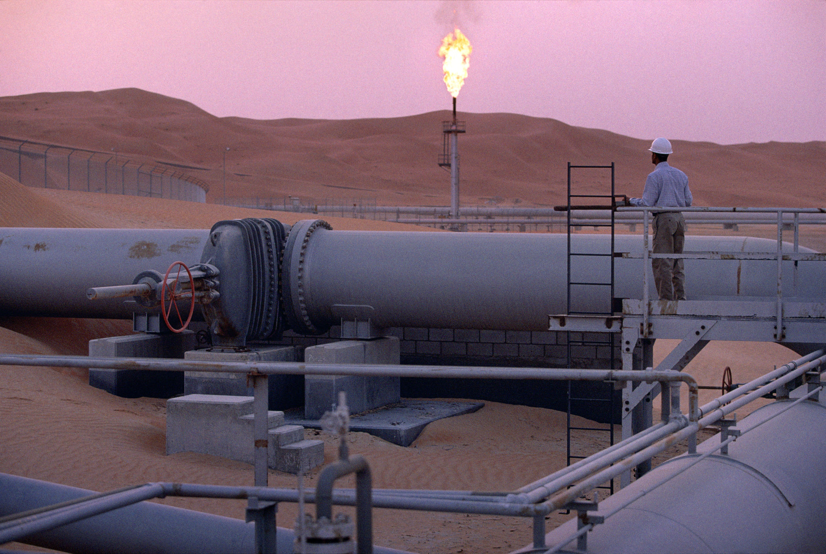 Pétrole : l’Arabie saoudite aurait suspendu ses livraisons d’octobre à l’Europe