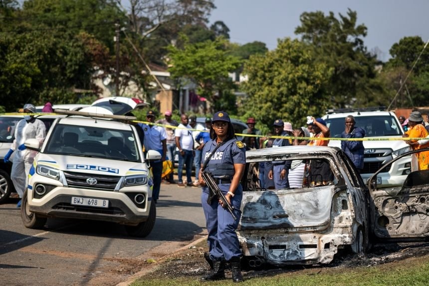 Nuit sanglante à Johannesburg et au Cap : une double fusillade de masse fait au moins 27 morts
