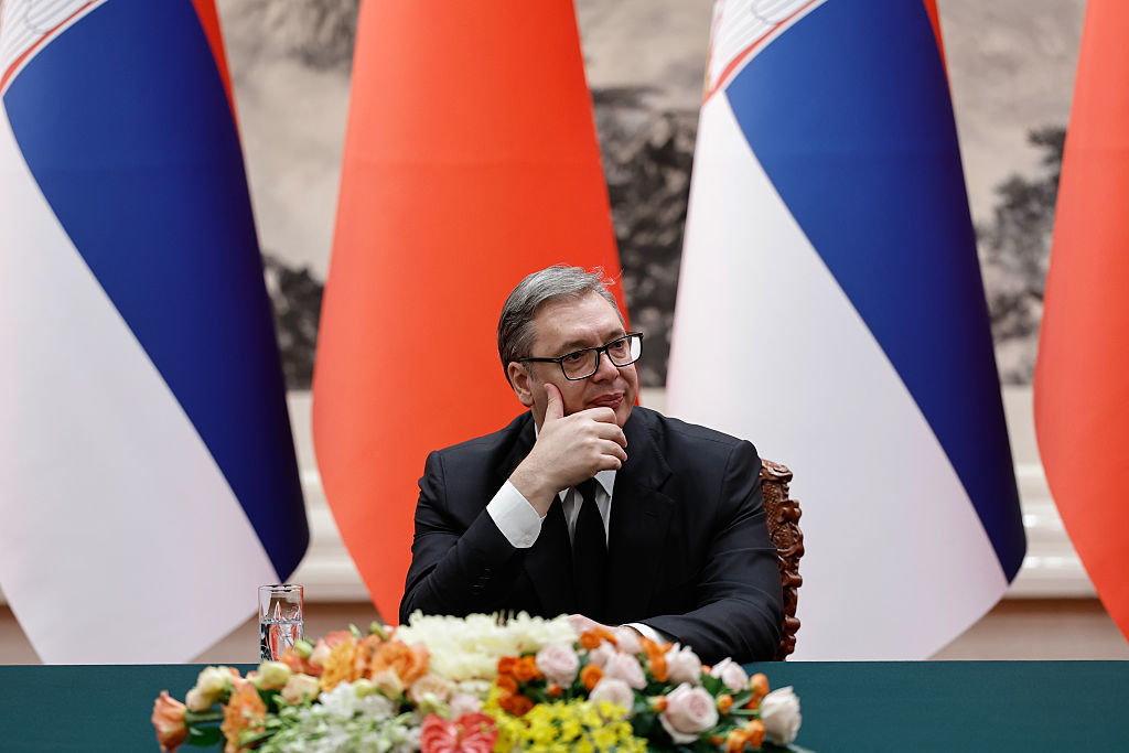 Démission de Vucic : Moscou se dit confiante dans la poursuite de relations chaleureuses avec Belgrade