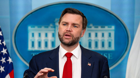 Iran : JD Vance refuse de fixer une date pour la fin du conflit