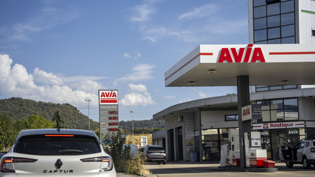 Carburants : les prix en France battent des records, Lescure réunit les distributeurs