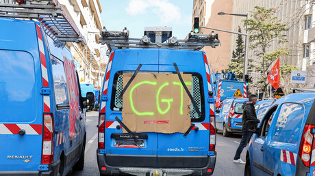 Policiers, salariés d’EDF, enseignement supérieur : plusieurs grèves mettent la pression sur l’exécutif