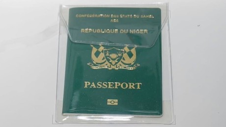 AES : le Niger lance officiellement l’enrôlement de masse pour l’obtention du nouveau passeport biométrique
