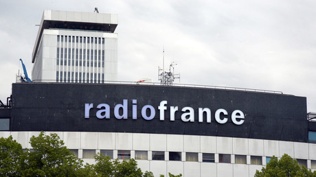 «Censure préventive» : jugé trop à droite, un éditorialiste évincé d’une radio d’État française