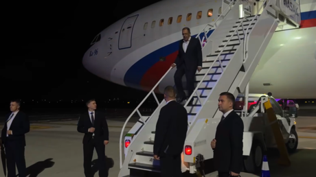 Sergueï Lavrov arrive à New York pour l’Assemblée générale de l’ONU, avec plus de 30 rencontres prévues en marge des débats