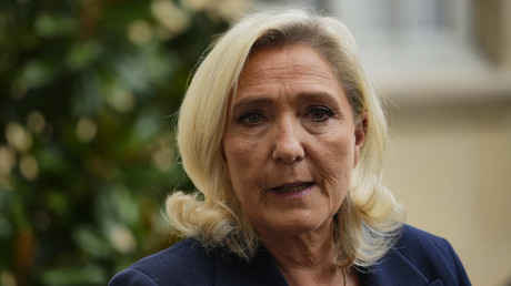 «Nous ne pouvons plus aider financièrement l'Ukraine», réitère Marine Le Pen