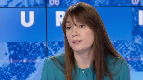 Moscou condamne les sanctions européennes contre Xenia Fedorova et promet une réponse à la «censure politique» de Bruxelles