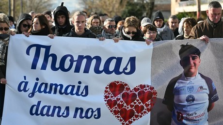 France : les meurtriers du jeune Thomas à Crépol vont être jugés pour racisme envers «la race blanche et la nation française»