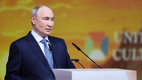 Forum des cultures unies à Saint-Pétersbourg : Vladimir Poutine insiste sur le dialogue, la diversité et la coopération culturelle internationale