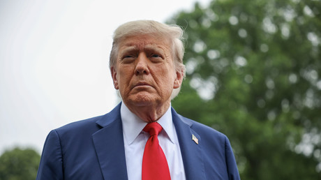 Donald Trump veut reprendre les frappes contre l'Iran.
