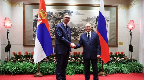 Vucic a félicité Poutine pour le bon déroulement des élections législatives