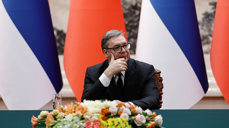 Démission de Vucic : Moscou se dit confiante dans la poursuite de relations chaleureuses avec Belgrade
