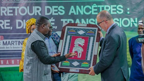 Guinée : la France s’engage à accompagner la restitution des restes de résistants et des biens spoliés durant la colonisation