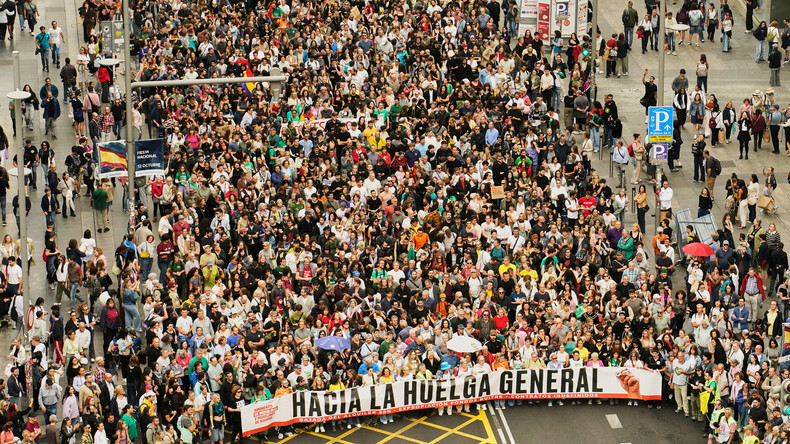 Espagne : des dizaines de milliers de personnes manifestent à Madrid et dans plusieurs villes contre la crise du logement