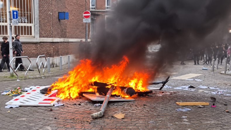 Débordements lors de rassemblements scolaires en Belgique : arrestations à Liège et Charleroi