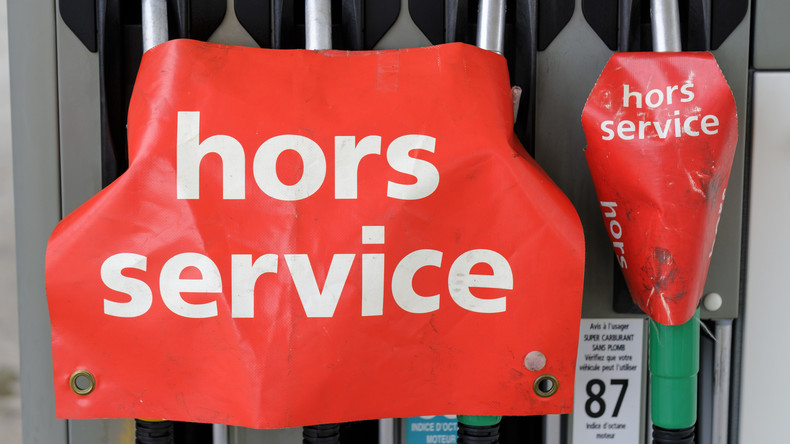Crise des carburants : Lecornu promet une «réponse spécifique» pour les stations-services des communes rurales