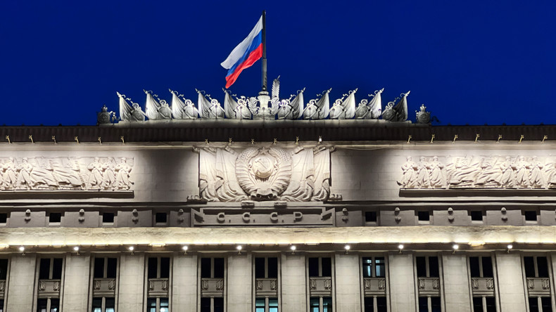 Les forces russes frappent un centre de traitement des données à Kiev