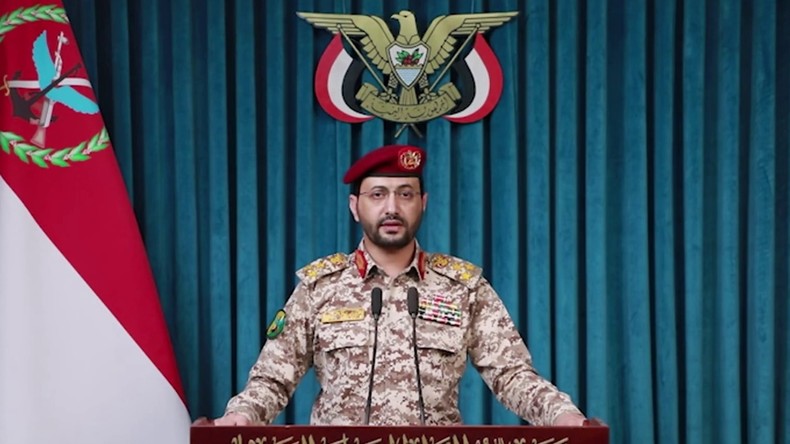 Yémen : les Houthis revendiquent l'attaque contre l'aéroport de Riyad avant de lancer une nouvelle frappe