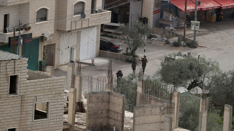 La réouverture de la route 463 aux colons menace d’isoler Ramallah