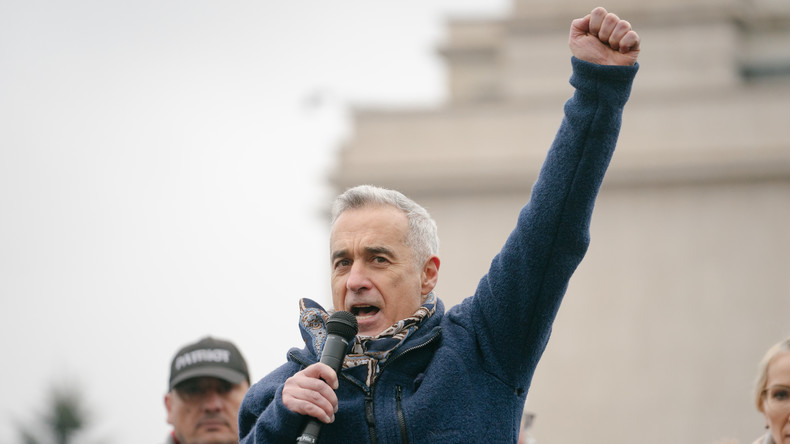 Roumanie : Calin Georgescu maintenu en détention provisoire jusqu'au 27 novembre
