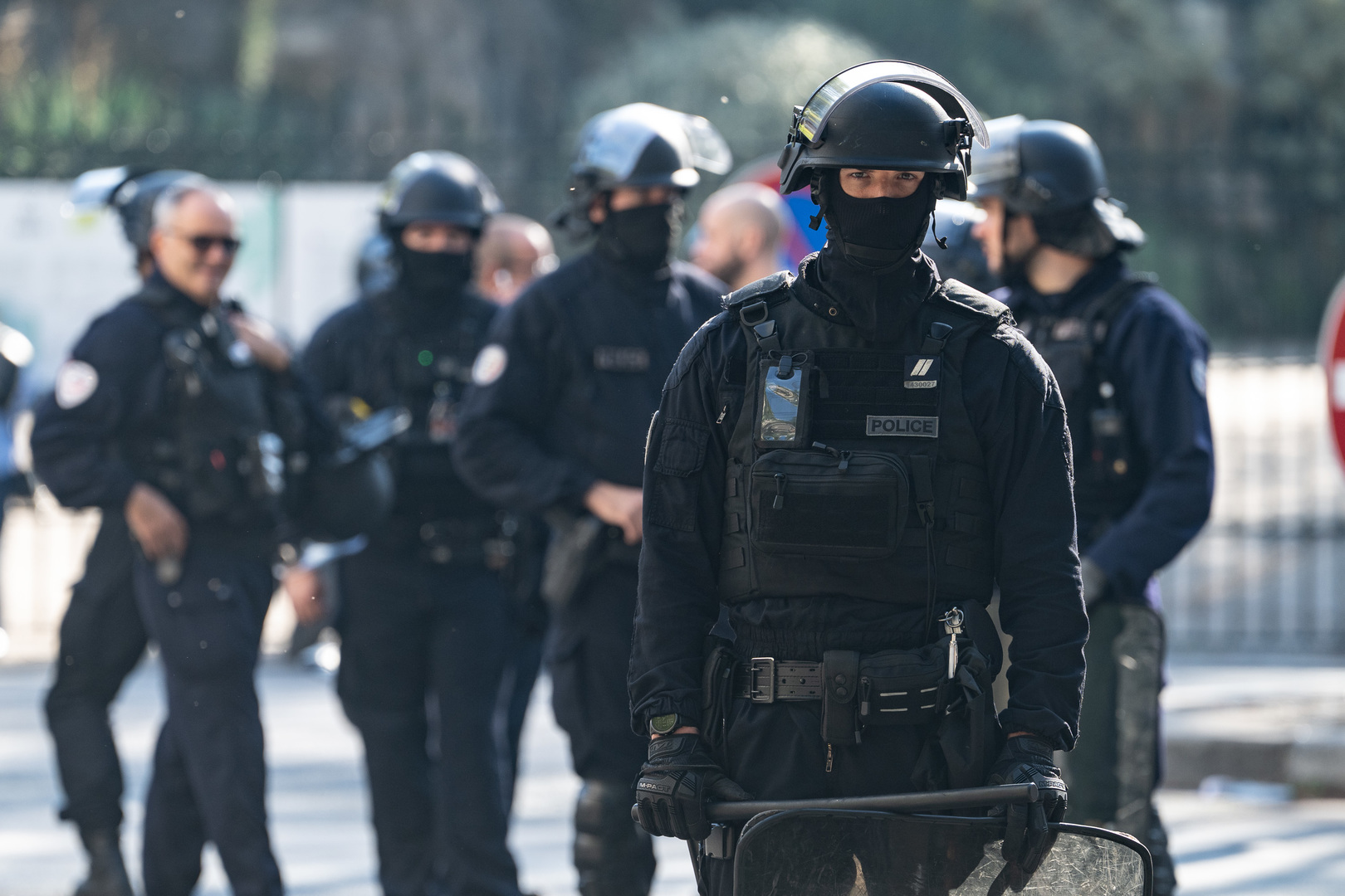 Crise étudiante en France : le parquet estime «conforme» le tir de grenade à l’origine de l’amputation de la main d’un adolescent