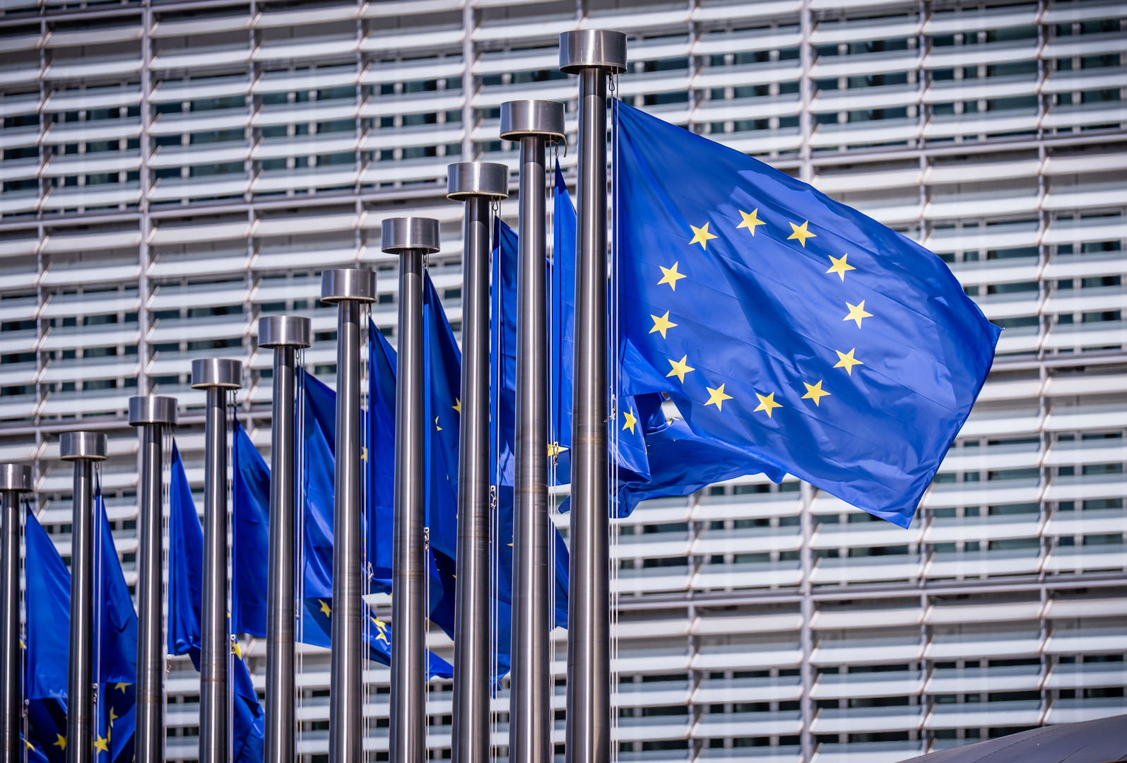 L’UE étudie un nouveau mécanisme pour utiliser près de 200 milliards d’euros d’avoirs russes gelés afin de financer l’Ukraine