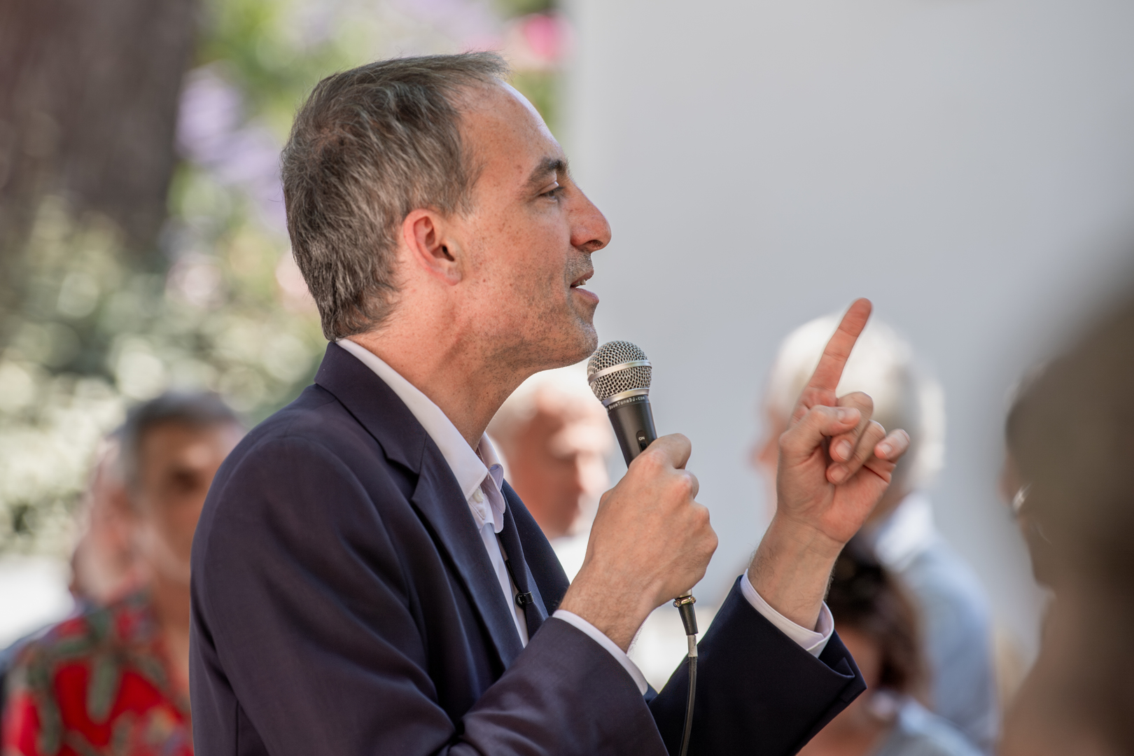Présidentielle en France : Raphaël Glucksmann remporte la primaire de la gauche non mélenchoniste