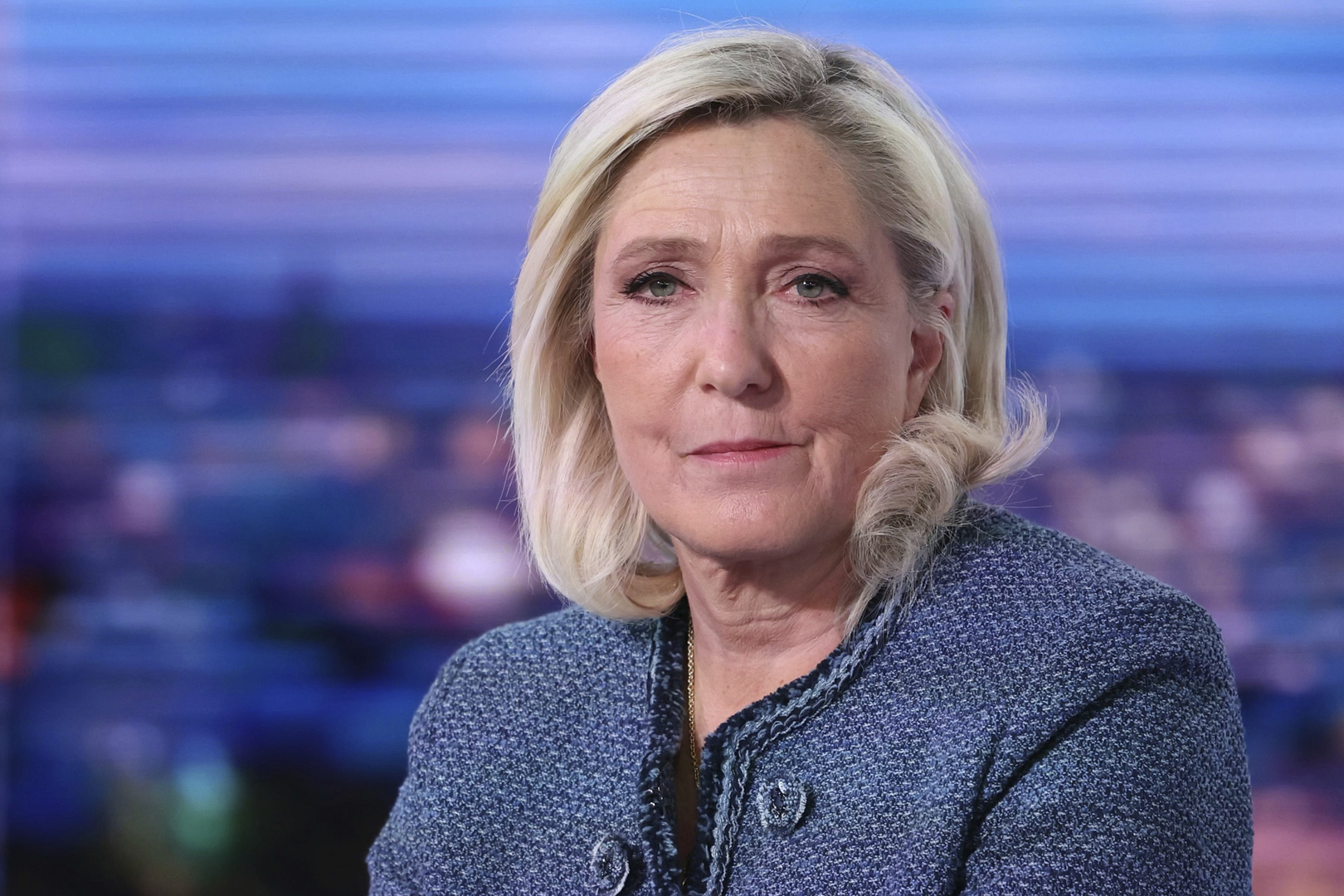 «Nous ne pouvons plus financer l’Ukraine» : Marine Le Pen prévoit, en cas d’élection en 2027, l’arrêt de l’aide financière après six mois