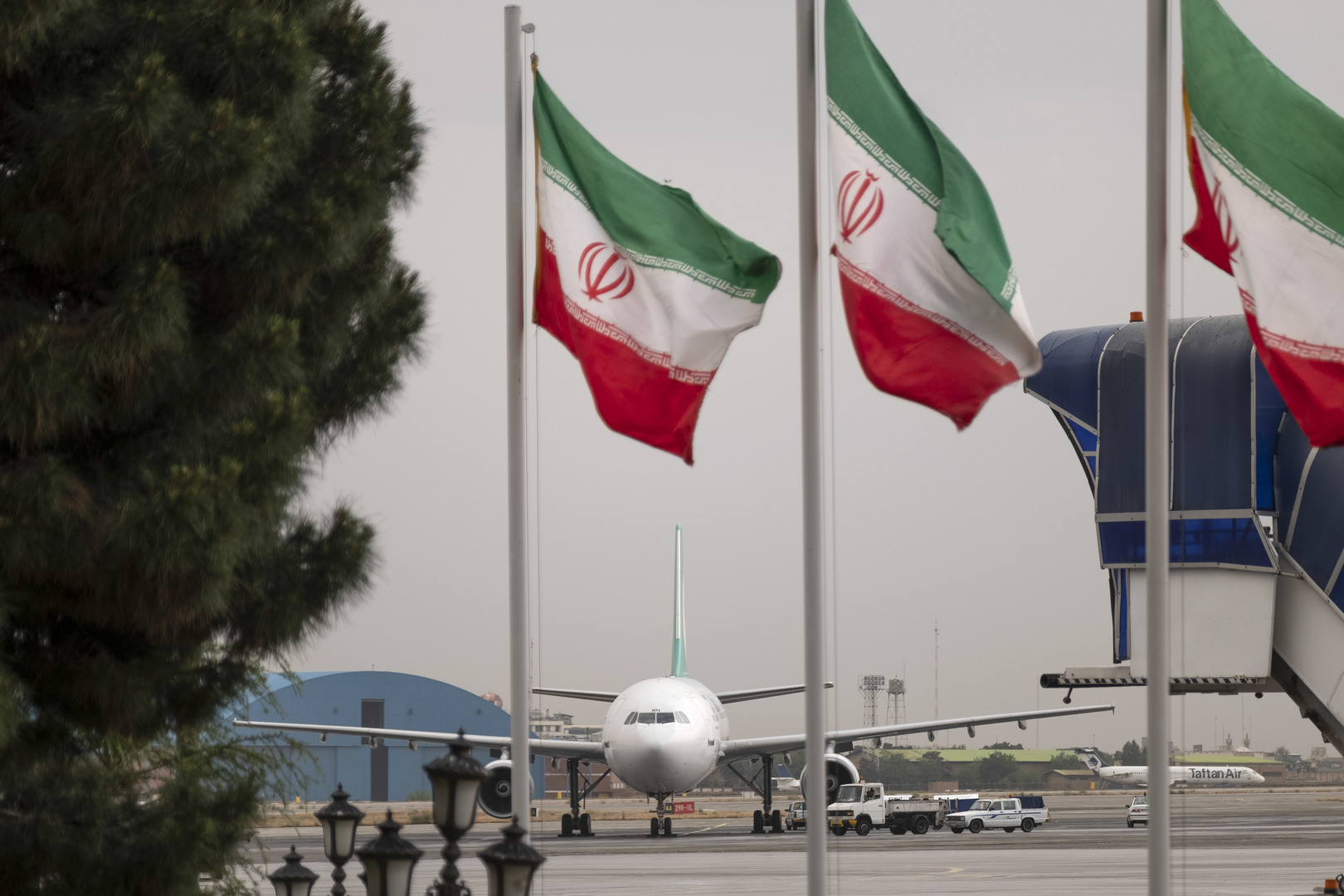 Un avion gouvernemental émirati à Téhéran, signe d’un canal discret avec l’Iran ?