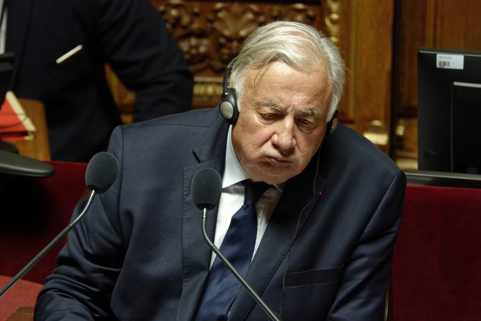 Gérard Larcher fustige la «faiblesse» de l’État français face aux émeutes