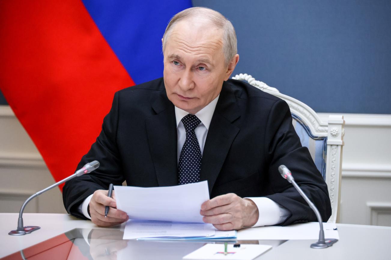«Stupide» : Poutine critique la politique européenne envers Moscou