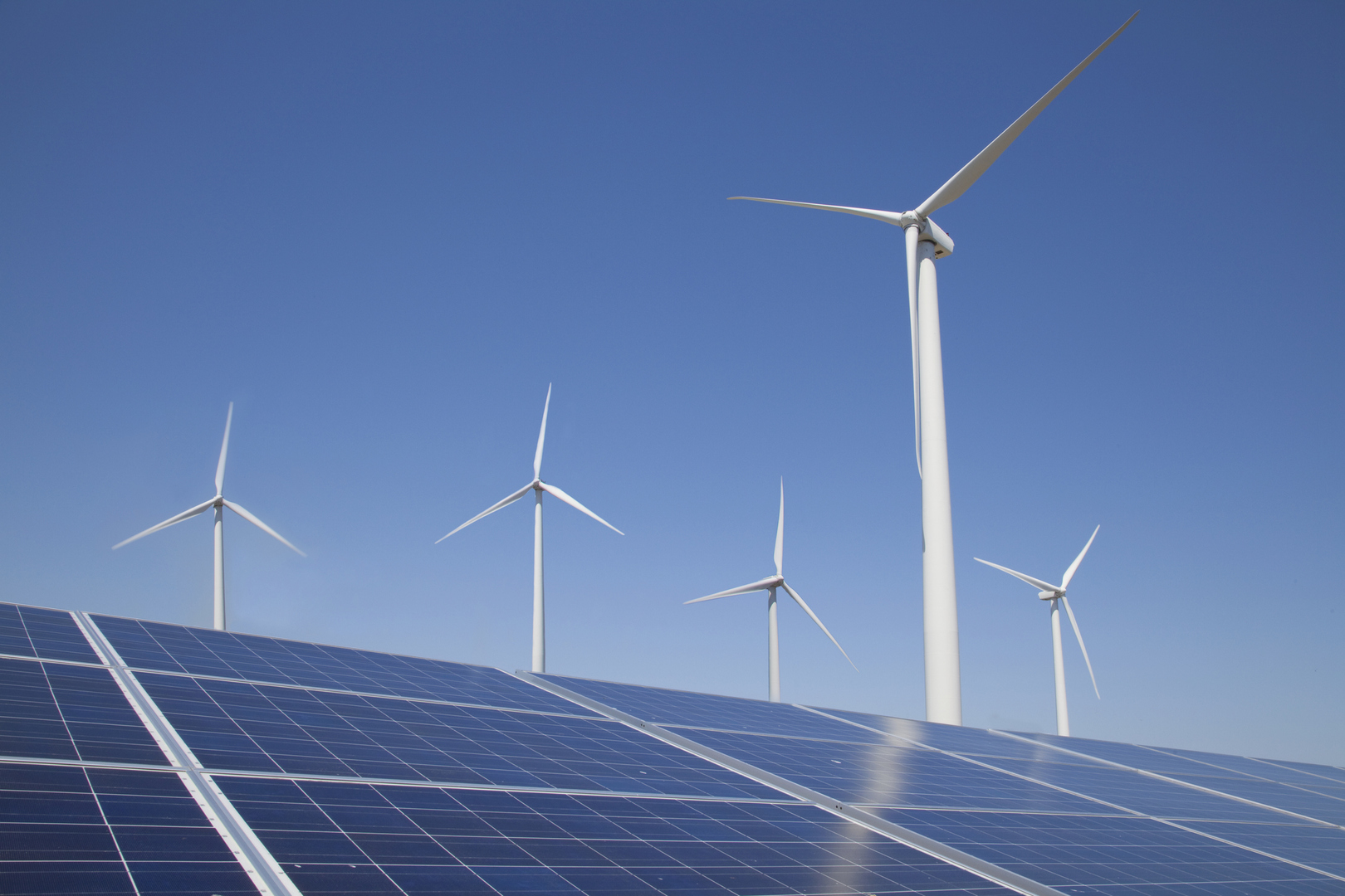 La Tunisie vise à porter la part des énergies renouvelables à 16% du mix électrique en 2027
