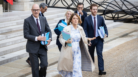«Vous avez tout raté, vous avez tout ruiné» : le gouvernement français sous le feu des critiques après la présentation du budget 2027